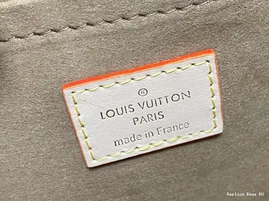 Cheap LOUIS Me PM Around VUITTON 0529